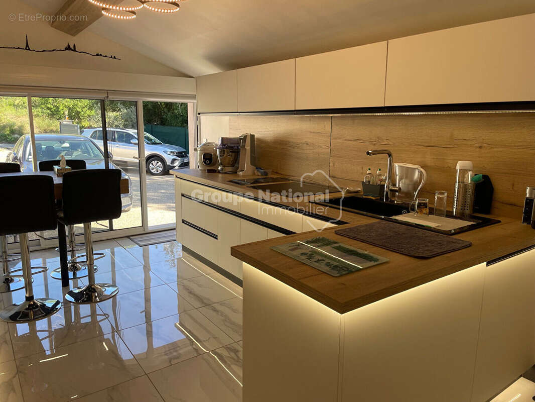 Maison de charme vendue meublée La Verdière T5 - photo 4