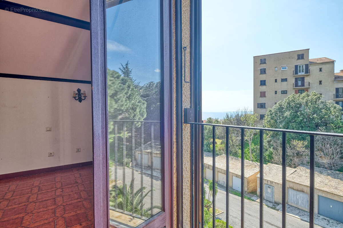 Appartement 99m² à bastia - photo 3