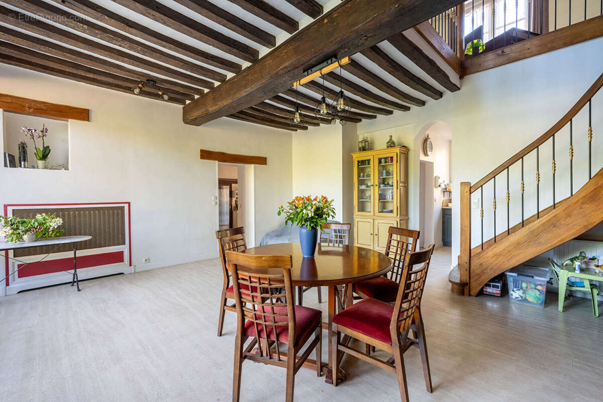 Maison à MAGNY-EN-VEXIN