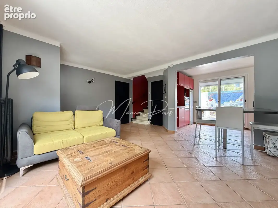 Maison 91 m² à Saint-Esteve  - photo 9