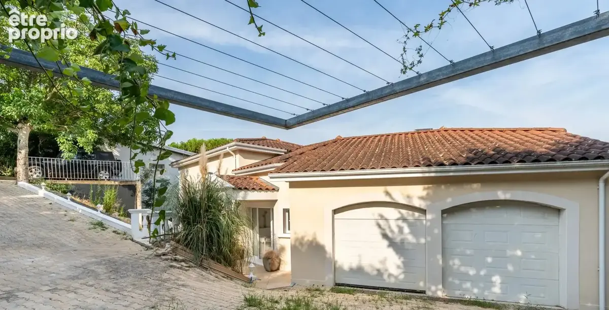 Maison 245 m² à Rochetaillee-Sur-Saone  - photo 13