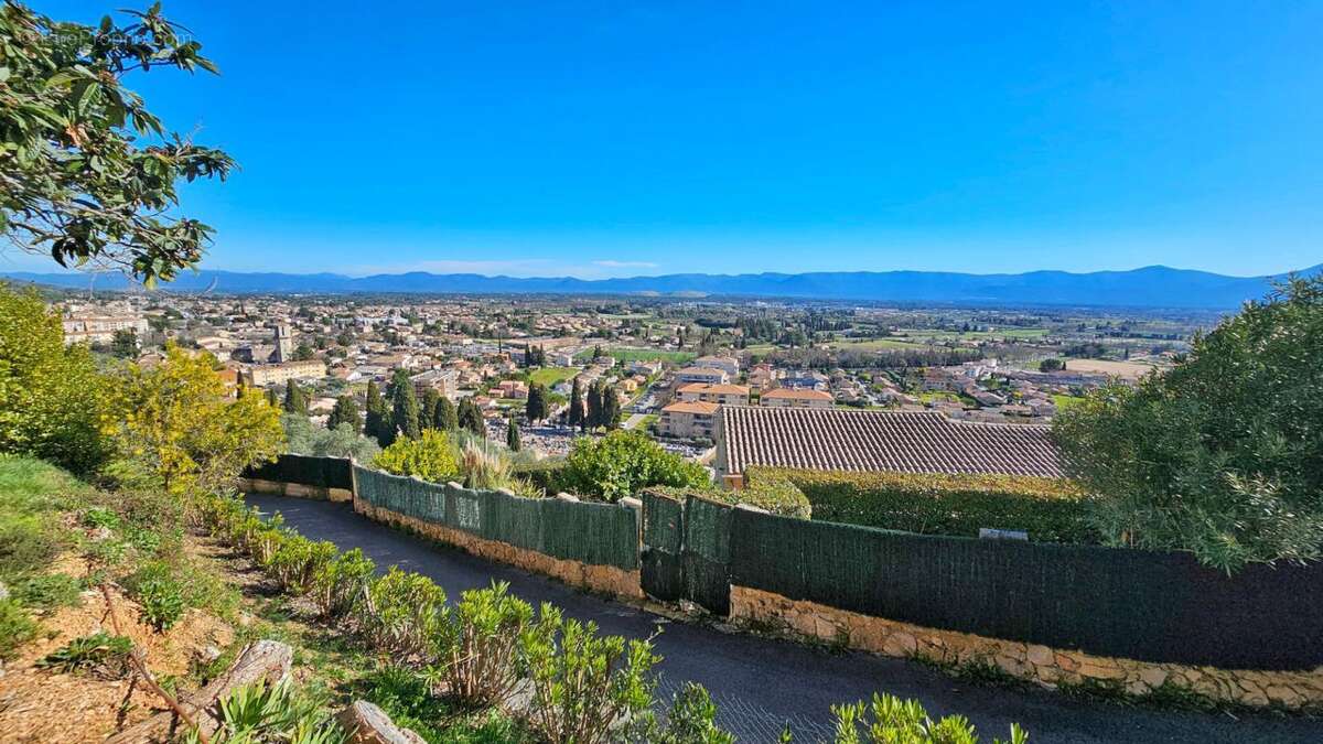 En exclusivité  villa de caractère avec vue panoramique exceptionnelle le luc en provence - photo 6