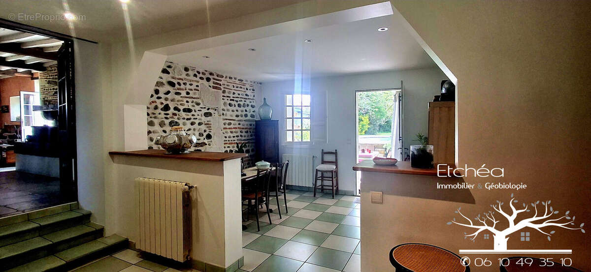 Maison à ARTIGUELOUVE
