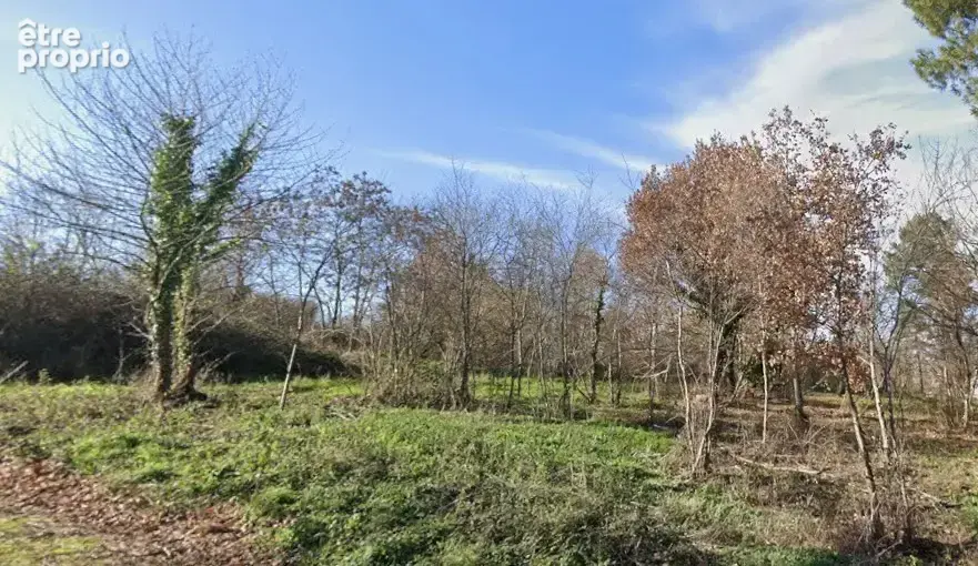 Terrain à GRAZAC