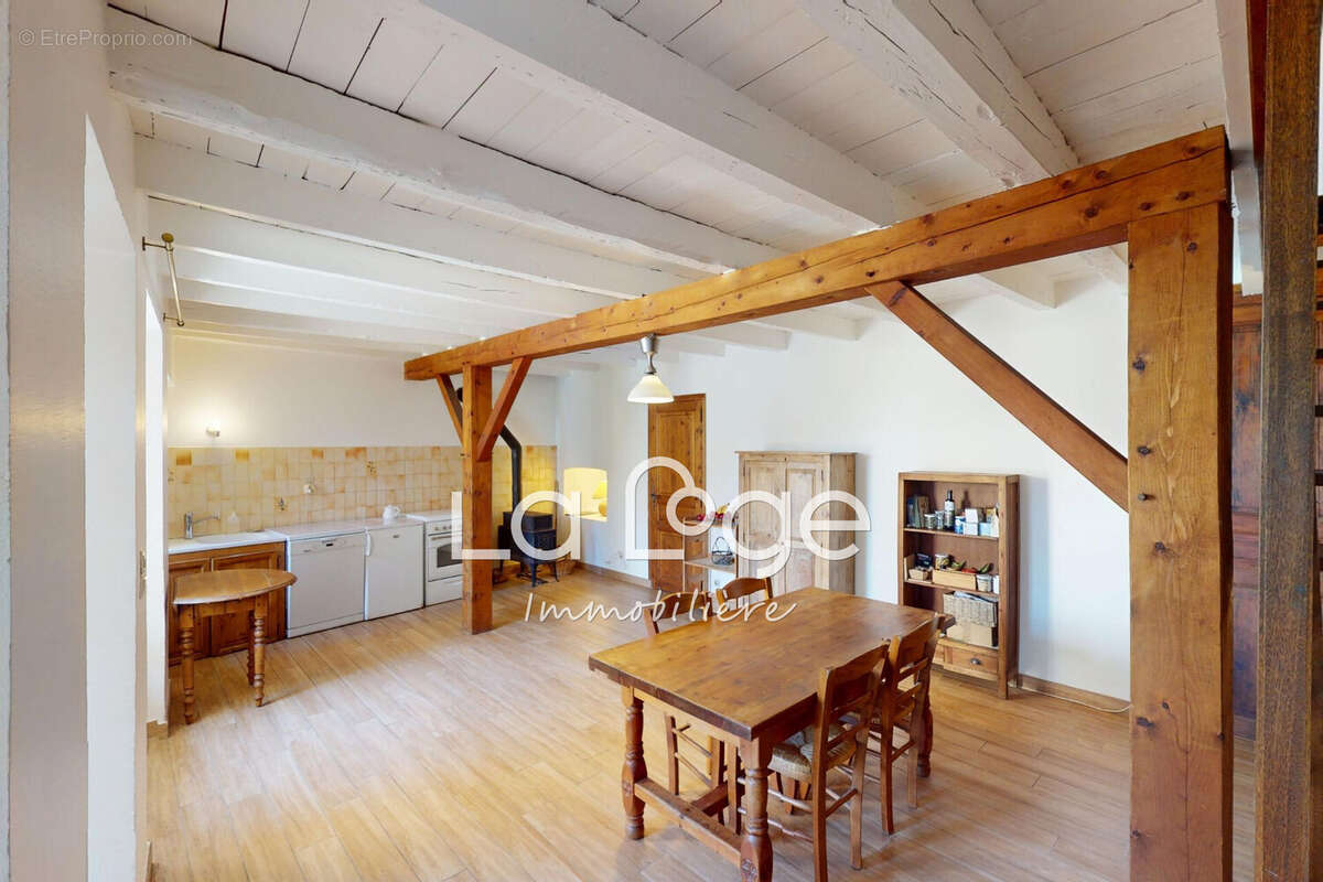 Maison 157 m² à La Rochette  - photo 6