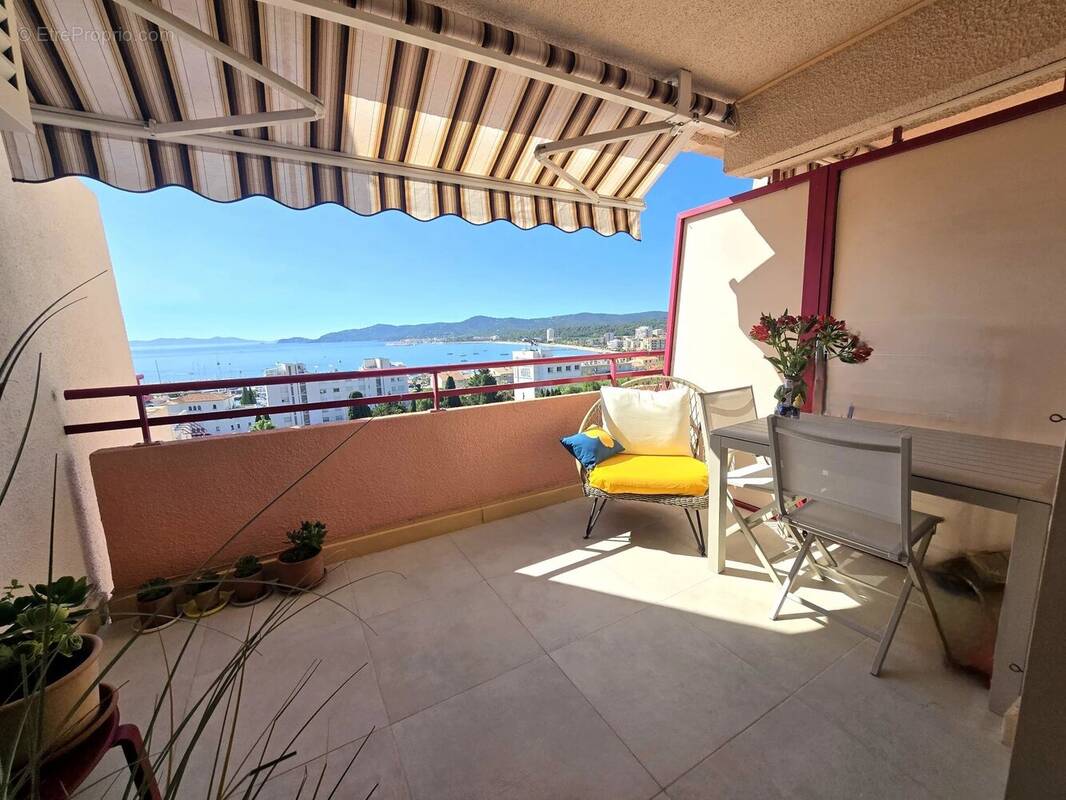 Appartement à LE LAVANDOU