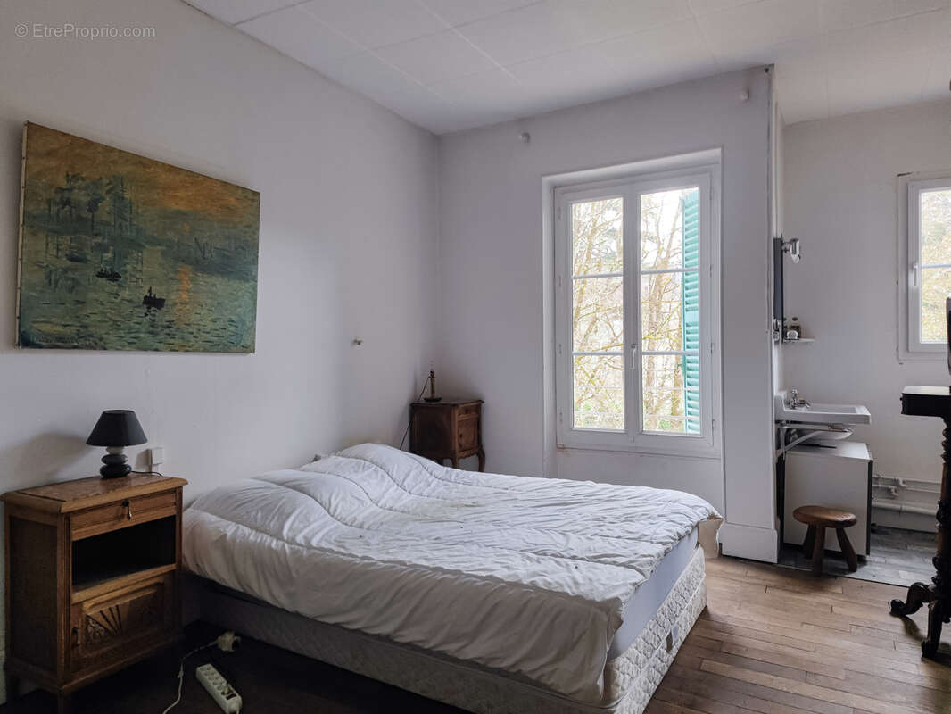 Maison à SAINT-HONORE-LES-BAINS