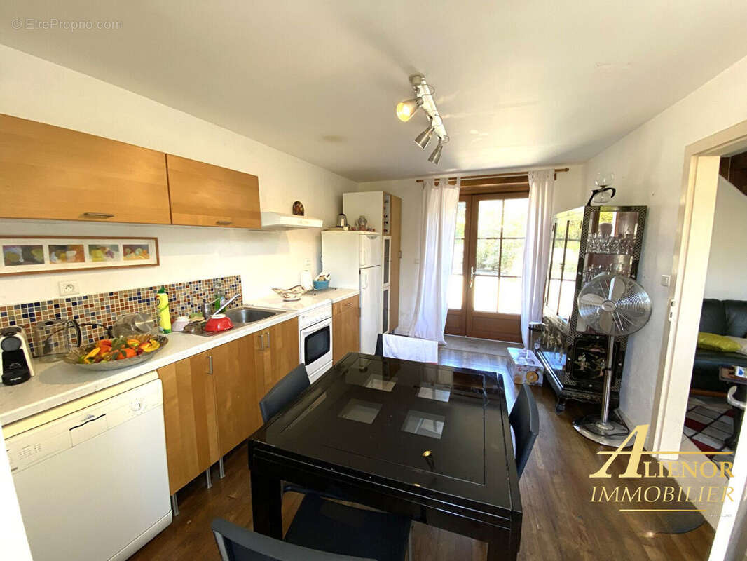 Maison à SAVIGNAC-DE-NONTRON