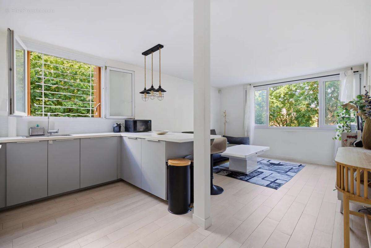 Appartement à SURESNES
