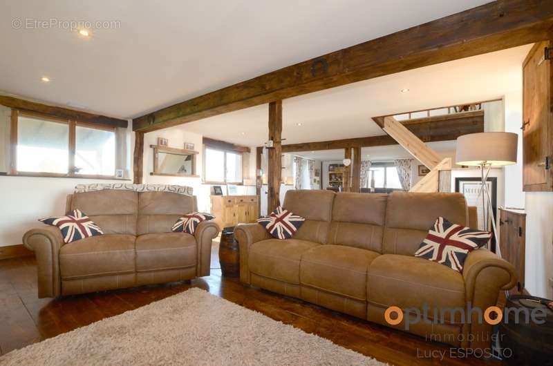 Maison à MAUPREVOIR