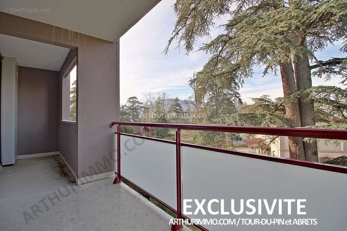 Appartement à RIVES