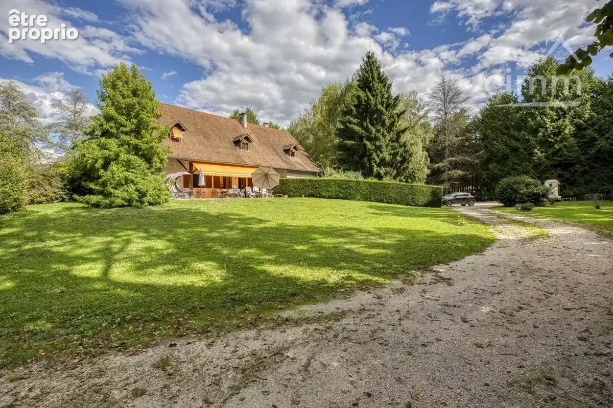 Propriété de charme 420m2 sur 1.6 ha de terrain dans un cadre champêtre sans voisinage - photo 37