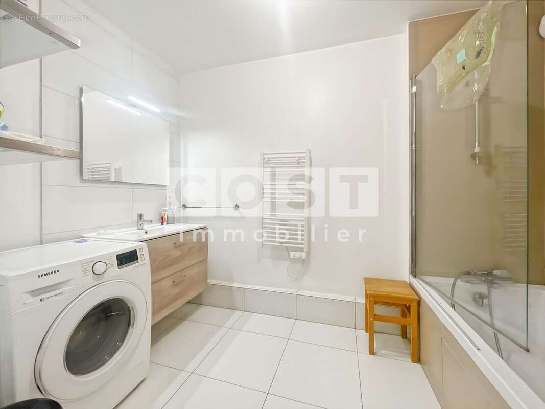 Appartement à BOIS-COLOMBES