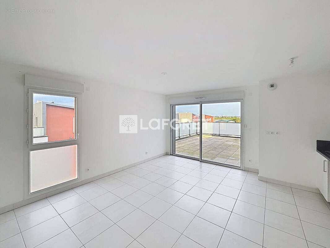 Appartement à SAINT-JEAN-DE-LA-RUELLE