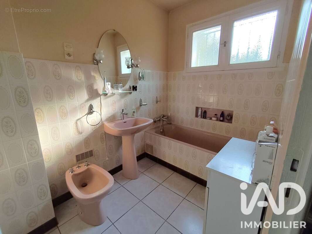 Maison 115 m² à Inzinzac-Lochrist  - photo 9