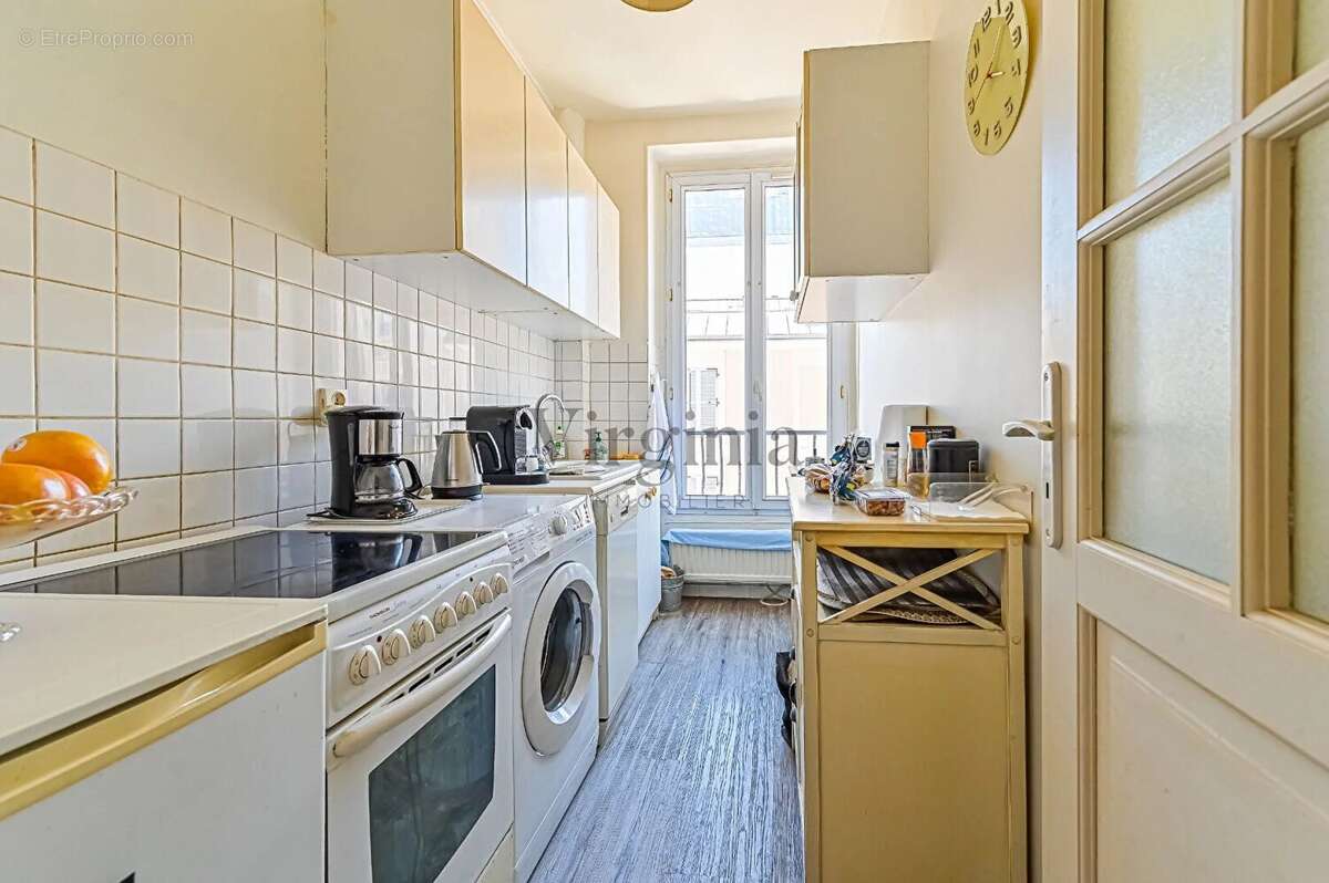 Appartement à CHARENTON-LE-PONT