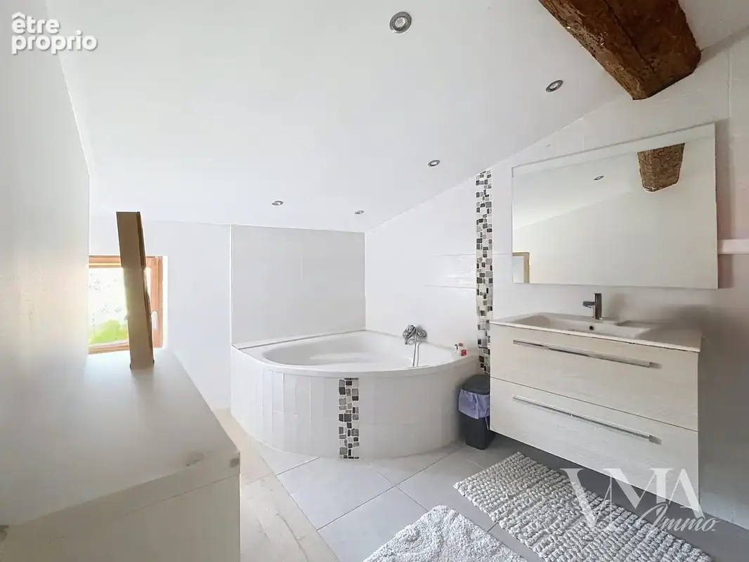 Maison en pierre de caractère entièrement rénovée - photo 11