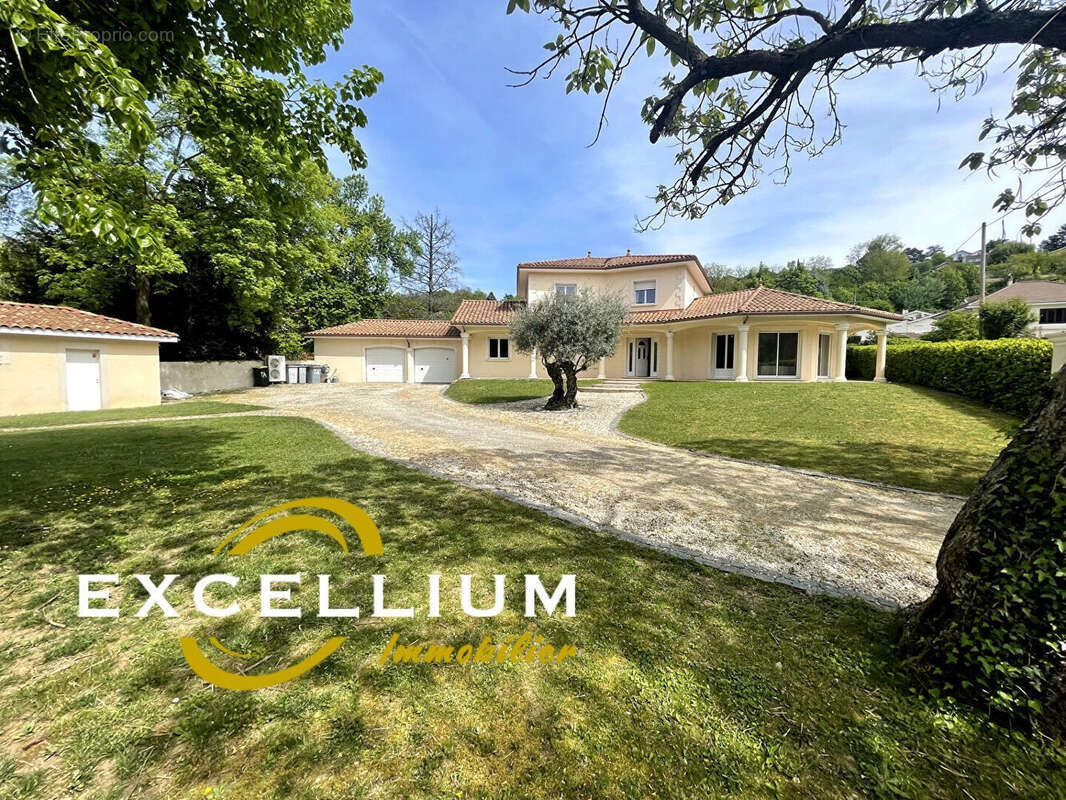 Maison à ROCHETAILLEE-SUR-SAONE