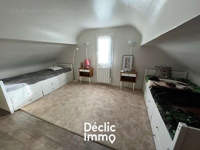 Maison à LA CHAPELLE-MOULIERE