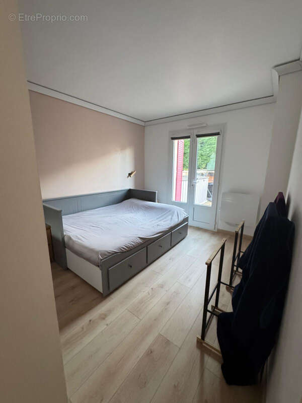 Maison à COUTEVROULT