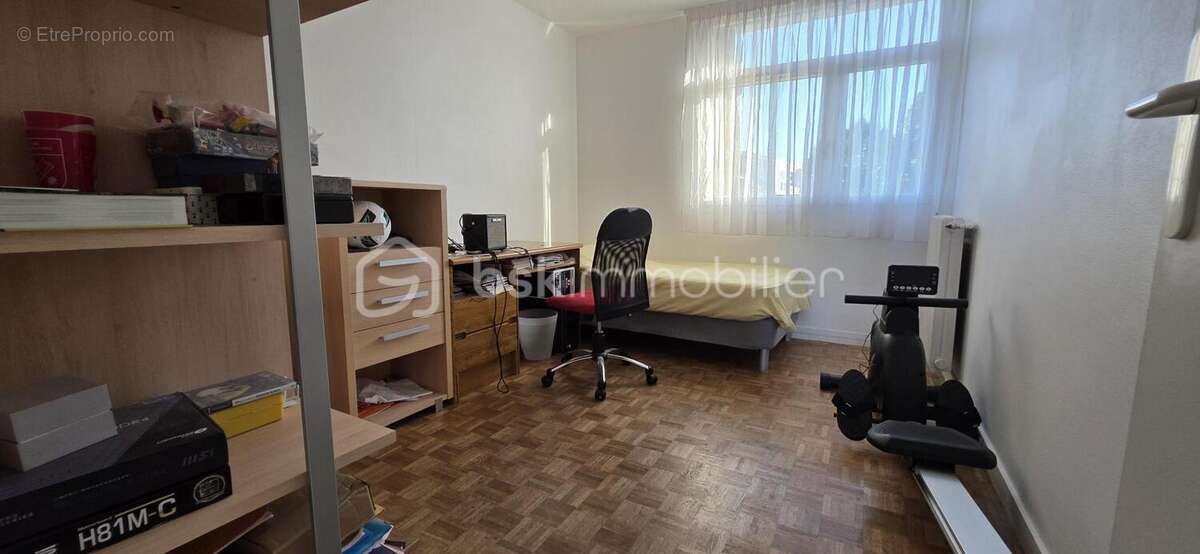 Appartement à CORBEIL-ESSONNES