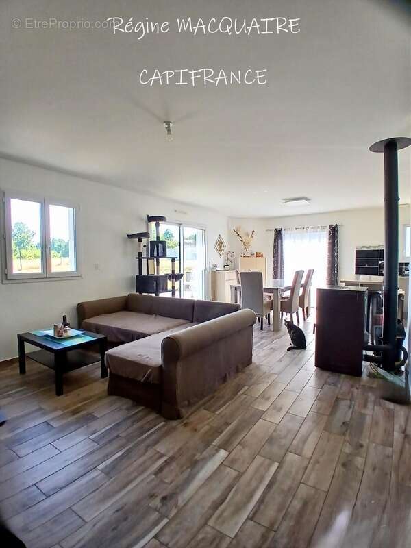 À vendre – Pavillon récent de plain‑pied (RT2012) : 4 pièces, 3 chambres, 1 259 m² de terrain, 44 m² de combles aménageables – V - photo 8