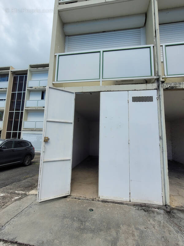 Parking à LE GOSIER