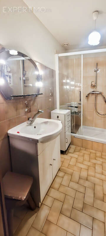 Autre à SAINT-PIERRE-DE-FRUGIE