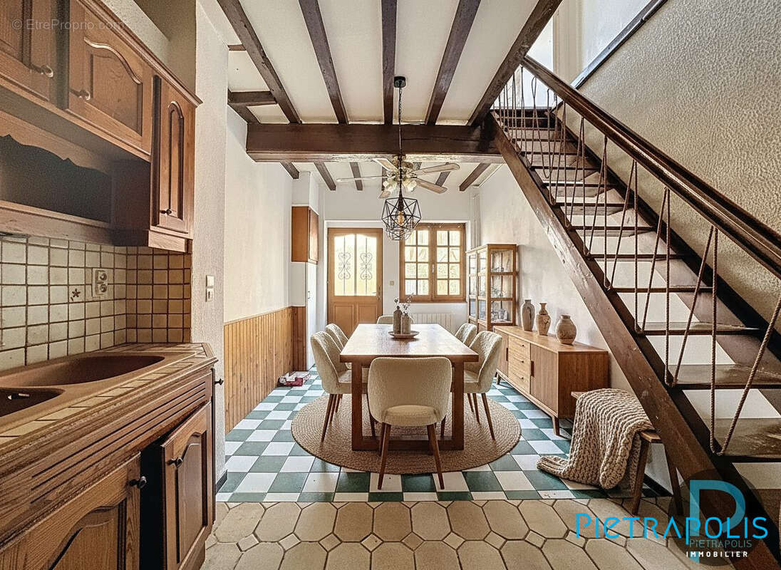 Maison à CHATILLON-SUR-CHALARONNE