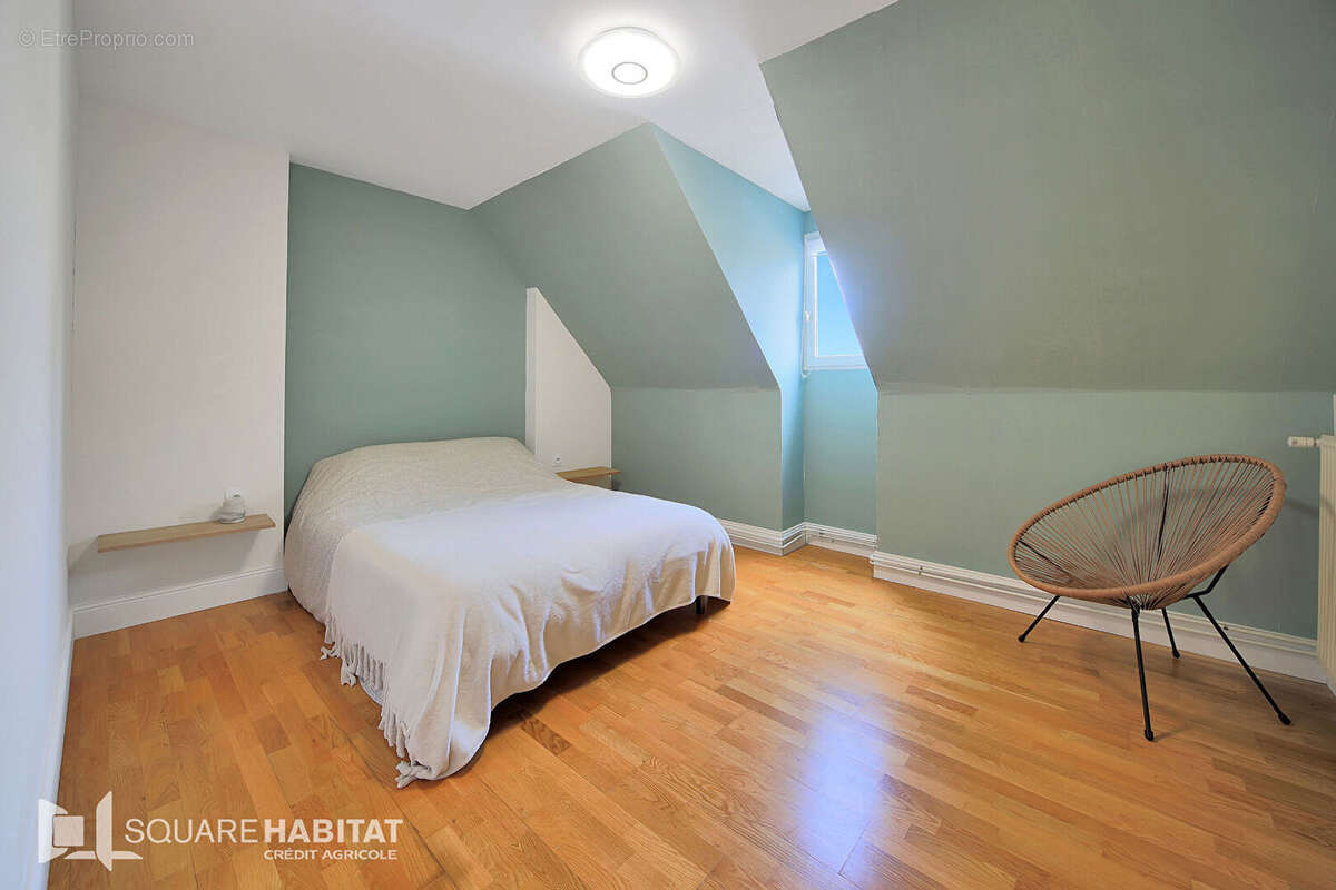 Maison à COURRIERES