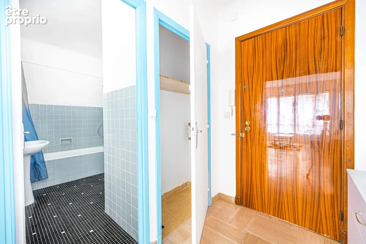 NICE OUEST / BD DE MAGNAN - Appartement de type F1 de 33 m2 avec terrasse de 10 m2, une cave incluse, proximité mer, commerces e - photo 5