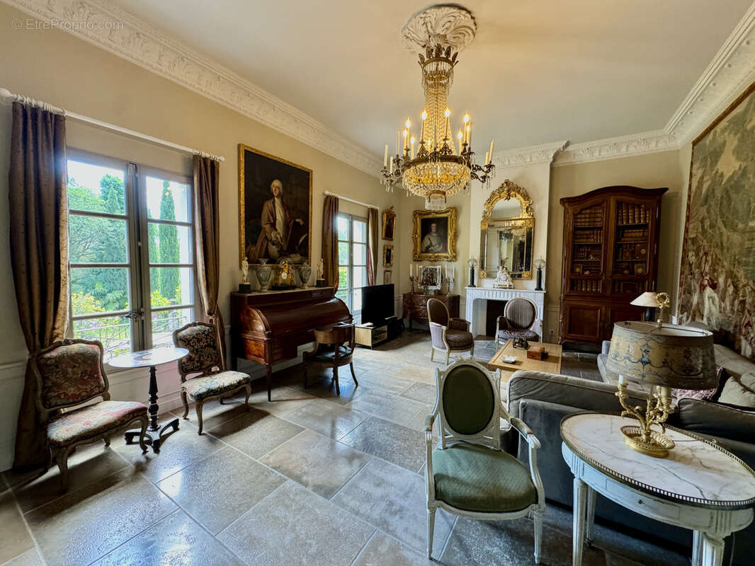 Maison à NIMES