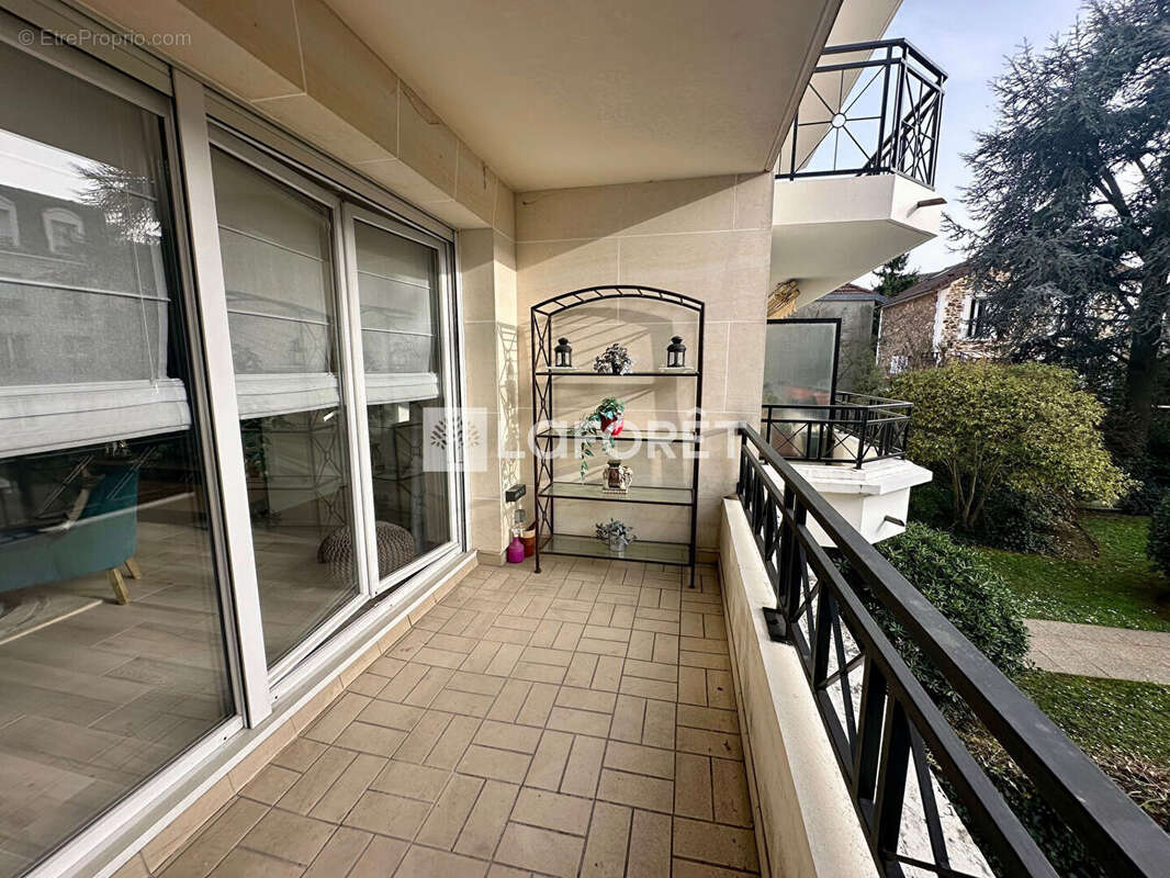 Appartement à LE PERREUX-SUR-MARNE