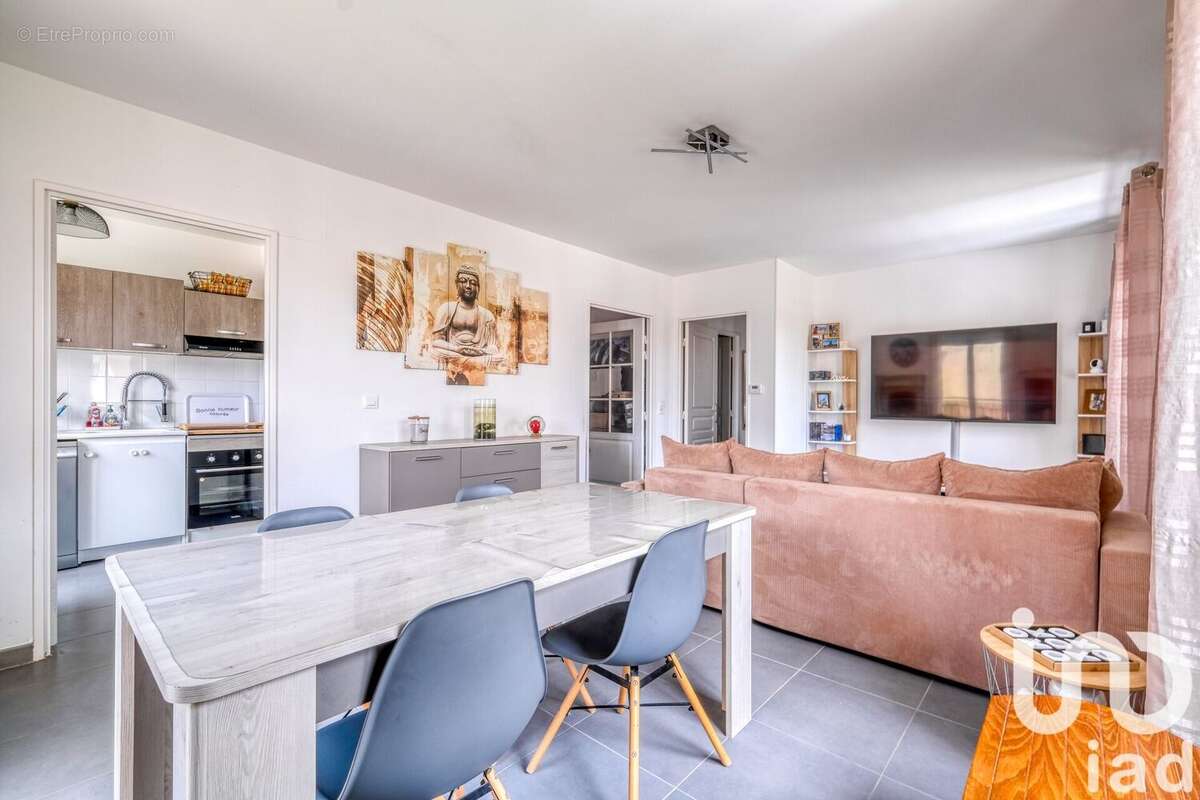 Photo 5 - Appartement à NEUFMOUTIERS-EN-BRIE