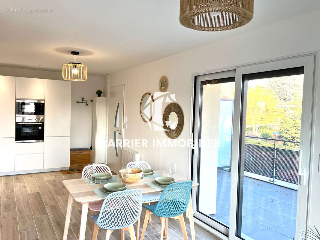 Appartement à SAINT-GENIS-LAVAL