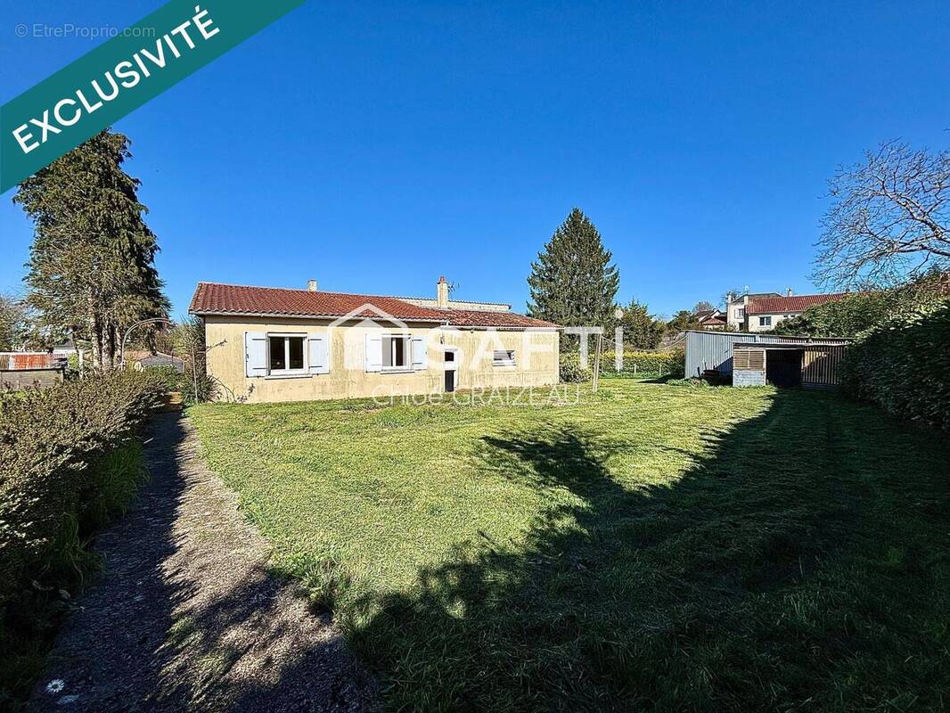 Photo 1 - Maison à LA CHAPELLE-SAINT-LAURENT
