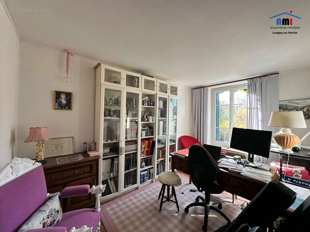 Maison à LONGNY-AU-PERCHE