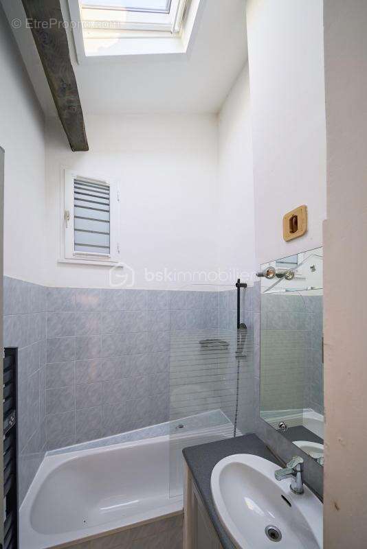 Appartement de type T3 - Le Beausset - photo 7