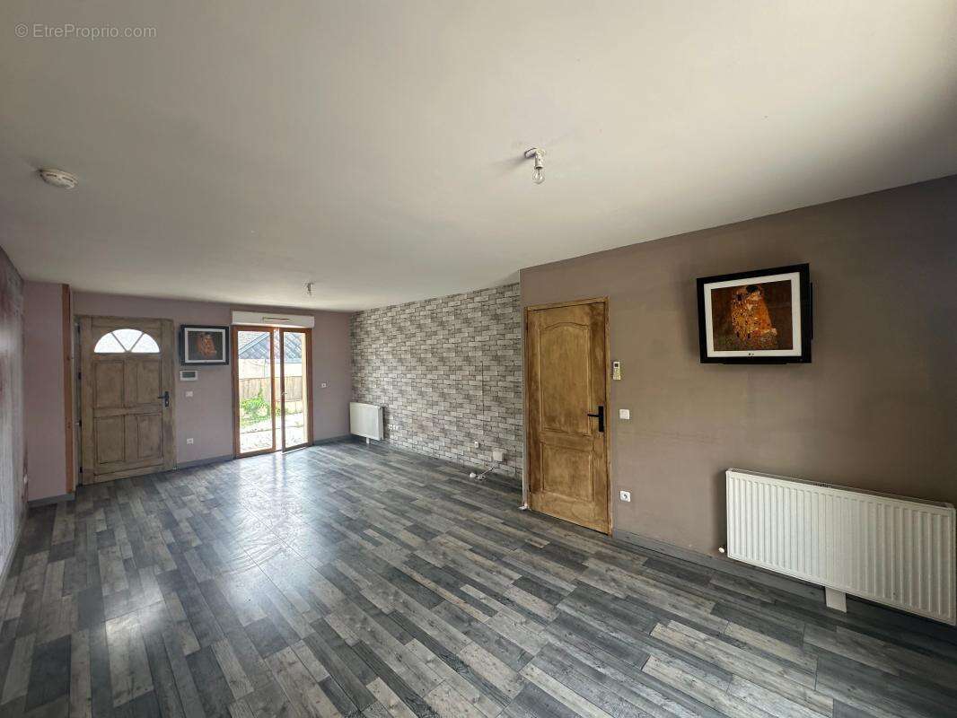 Maison à SAINT-CREPIN-IBOUVILLERS