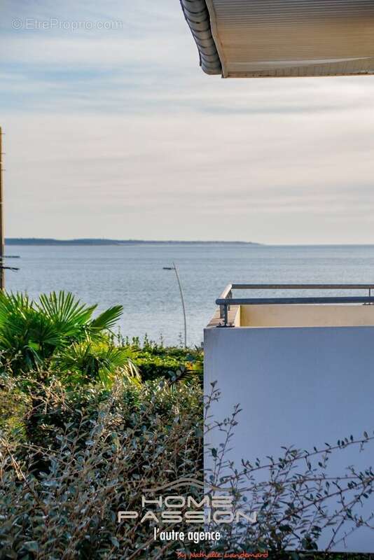 Maison à VAUX-SUR-MER