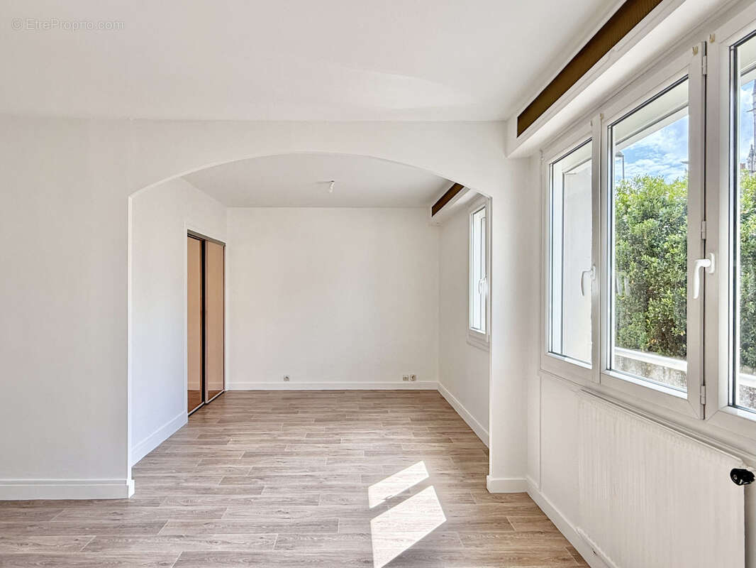Appartement à REZE