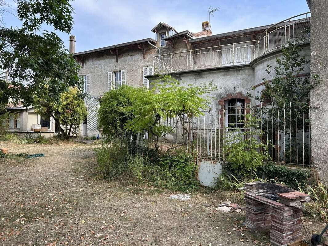 Maison 265 m² à Bressuire  - photo 27