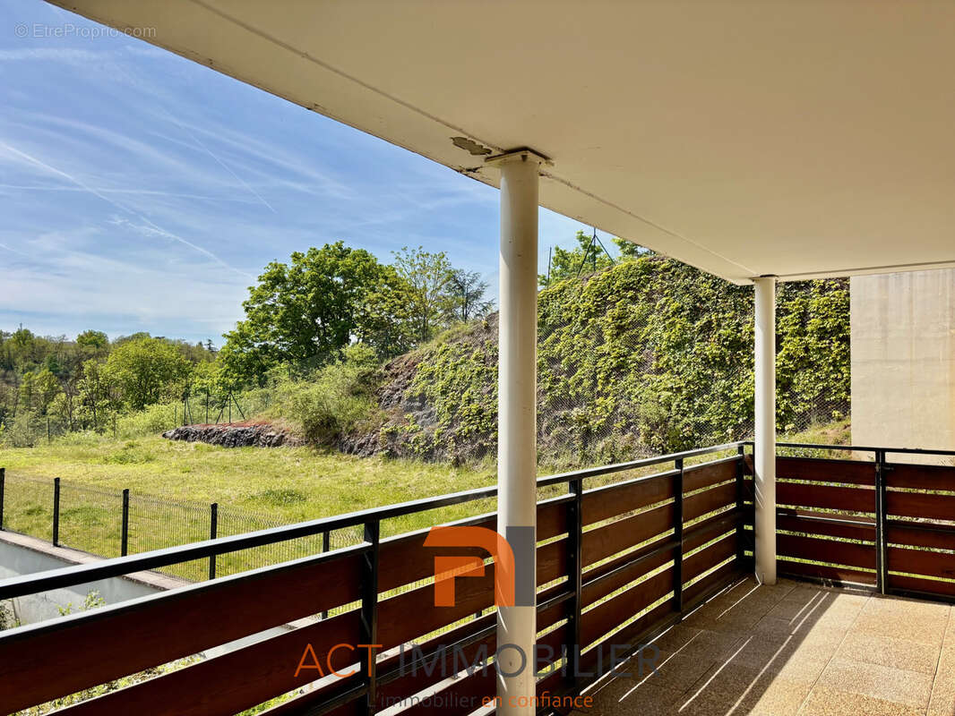 Appartement à L'ARBRESLE