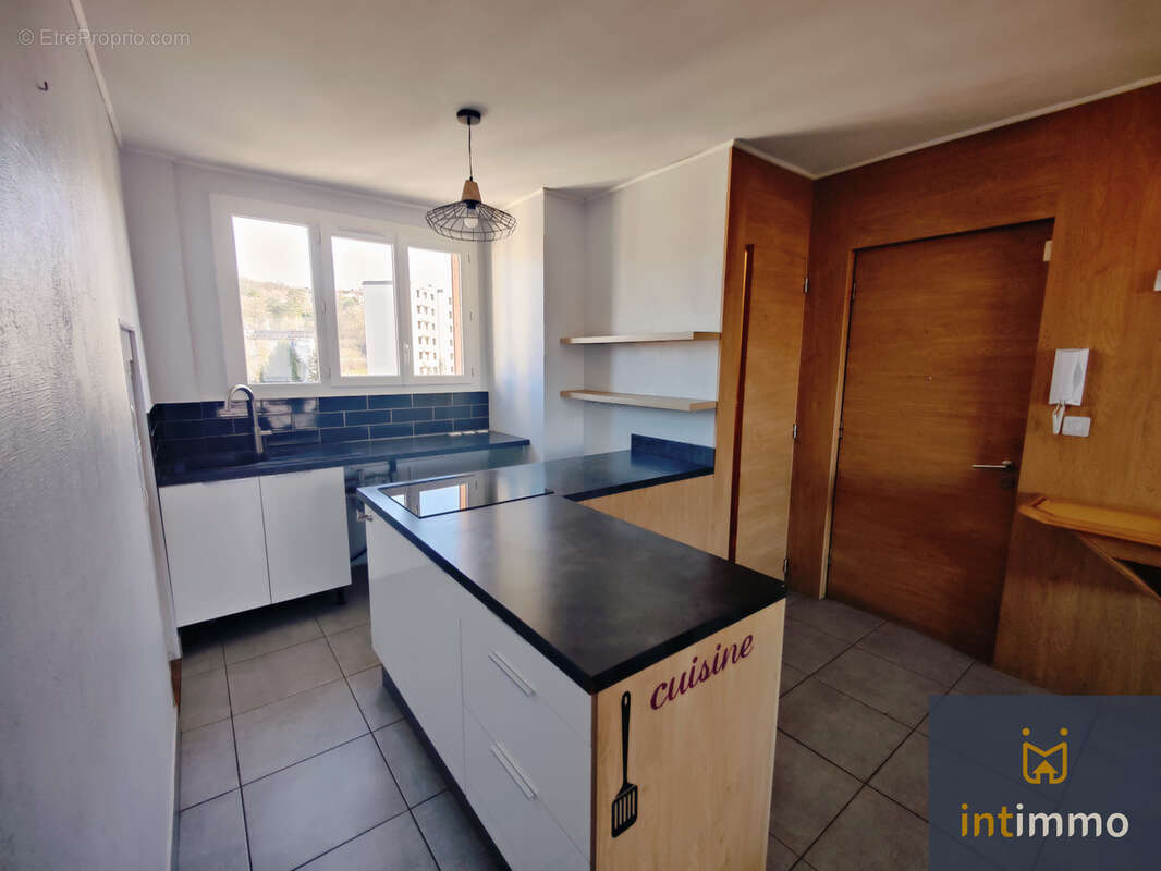 Appartement à BOURGOIN-JALLIEU