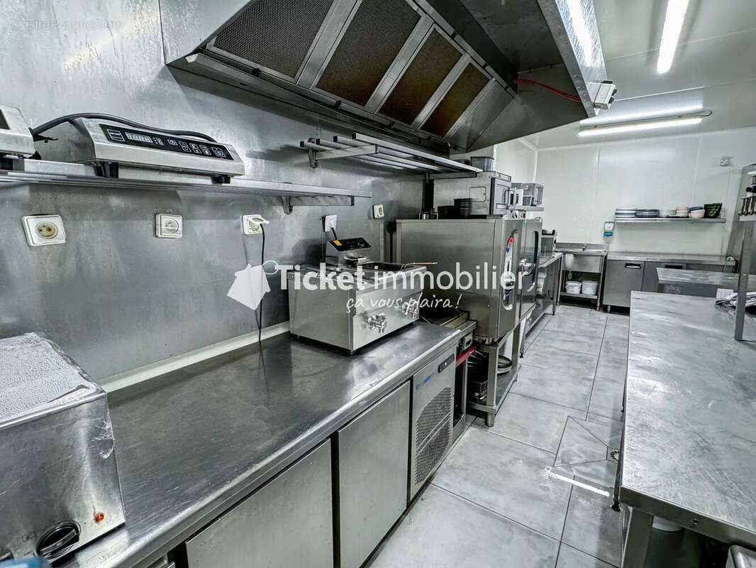 Commerce à COLOMIERS