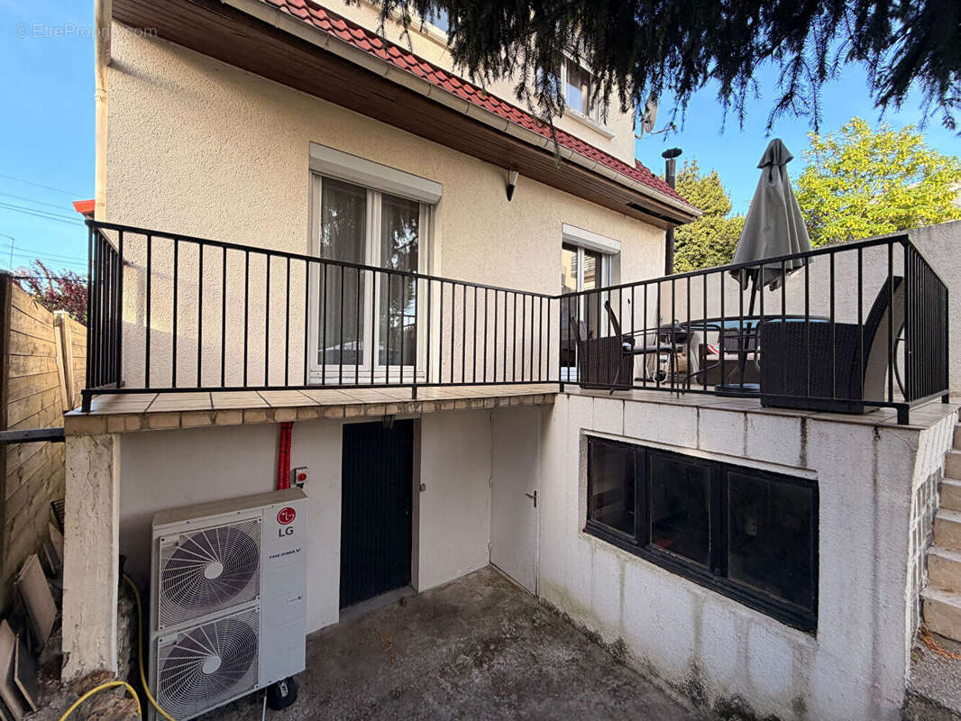 Maison à DRANCY