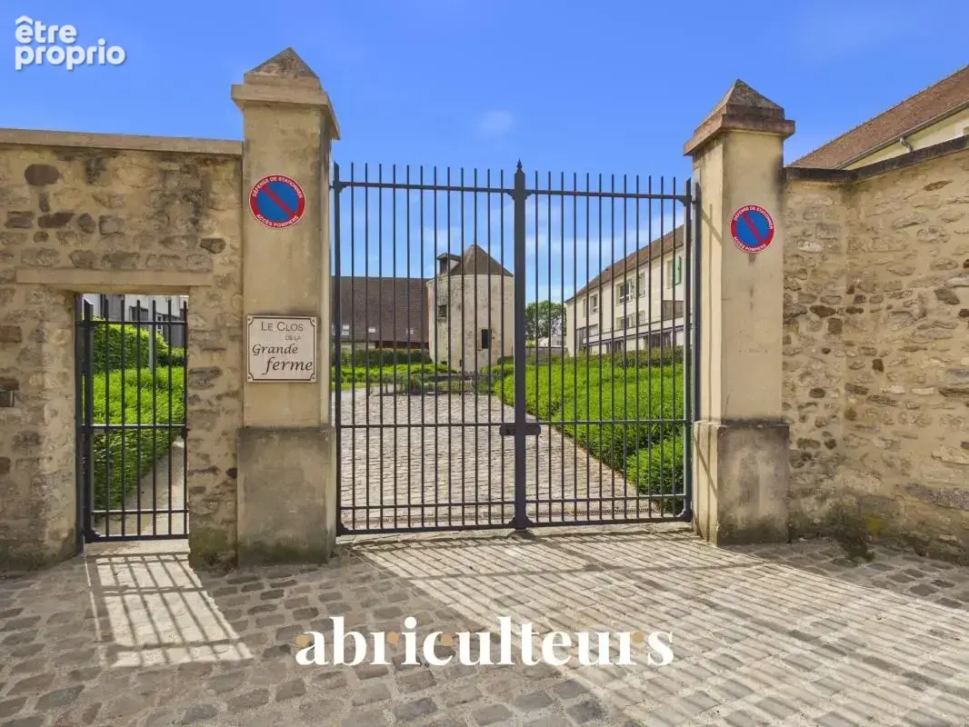 Appartement à SURVILLIERS
