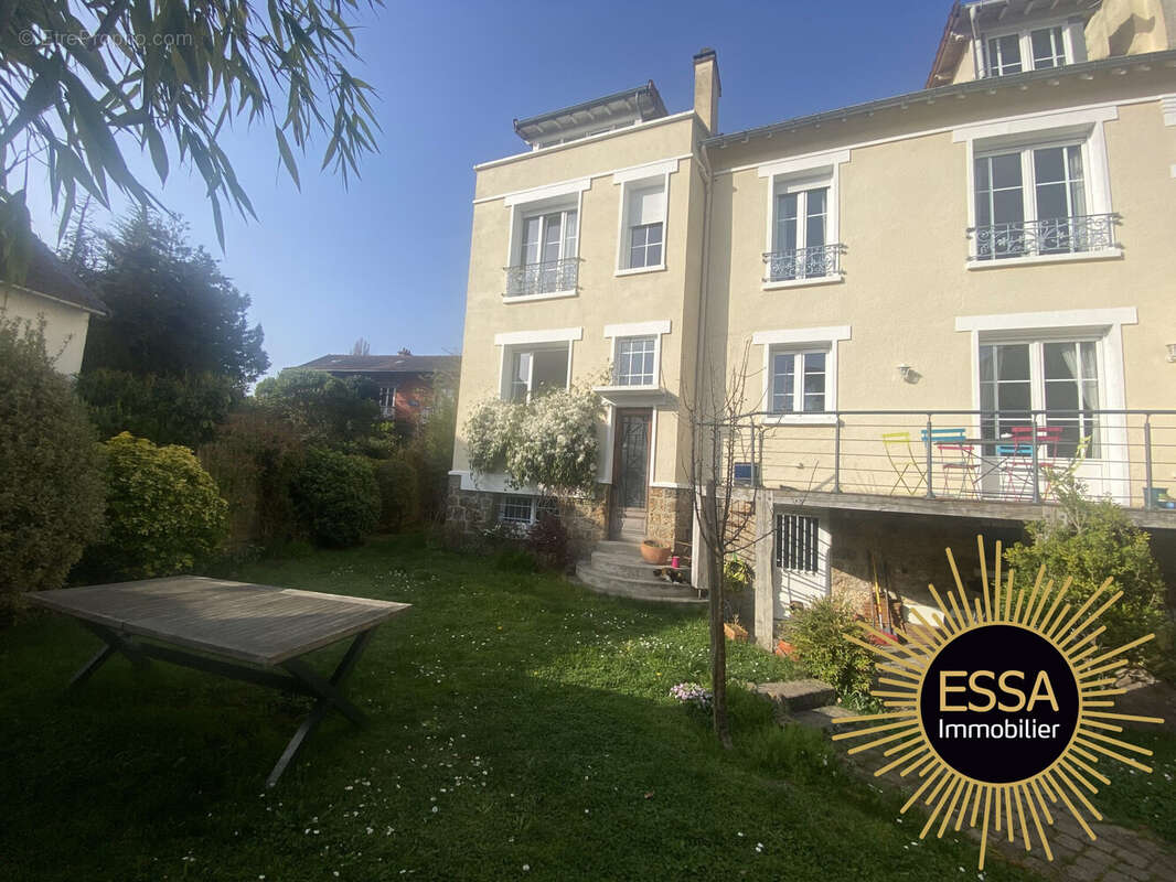 Maison 176 m² à Viroflay  - photo 4