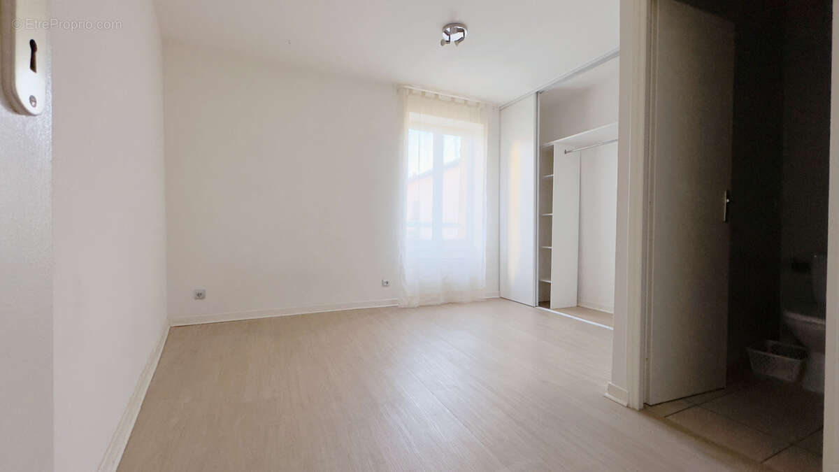 Maison à FLEURIEU-SUR-SAONE