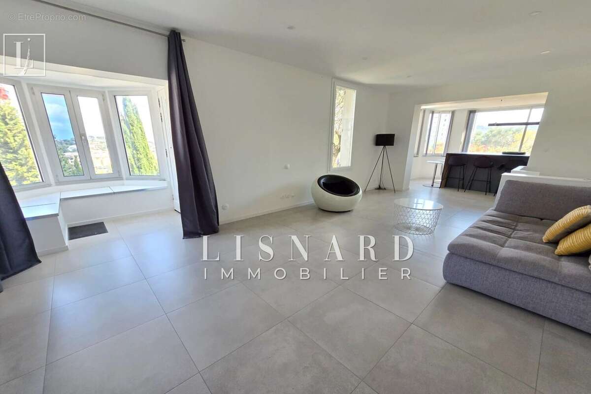 Maison 118 m² à Vallauris  - photo 2